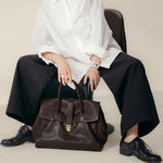 Load image into Gallery viewer, Women's Genuine Leather Retro Large Capacity Commuter First Layer Vegetable Tanned Bag