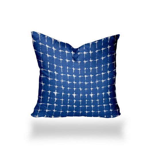 12" X 16" Blue And White Enveloped Gingham Lumbar Indoor Outdoor Pillow