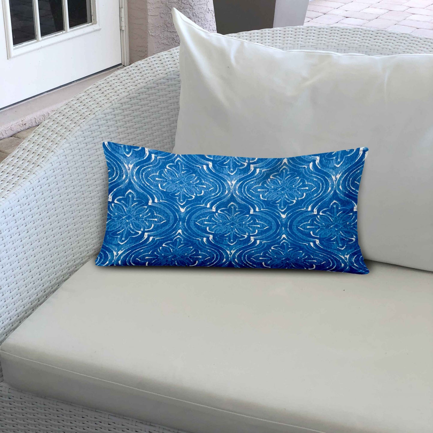 12" X 16" Blue And White Enveloped Ogee Lumbar Indoor Outdoor Pillow Cover