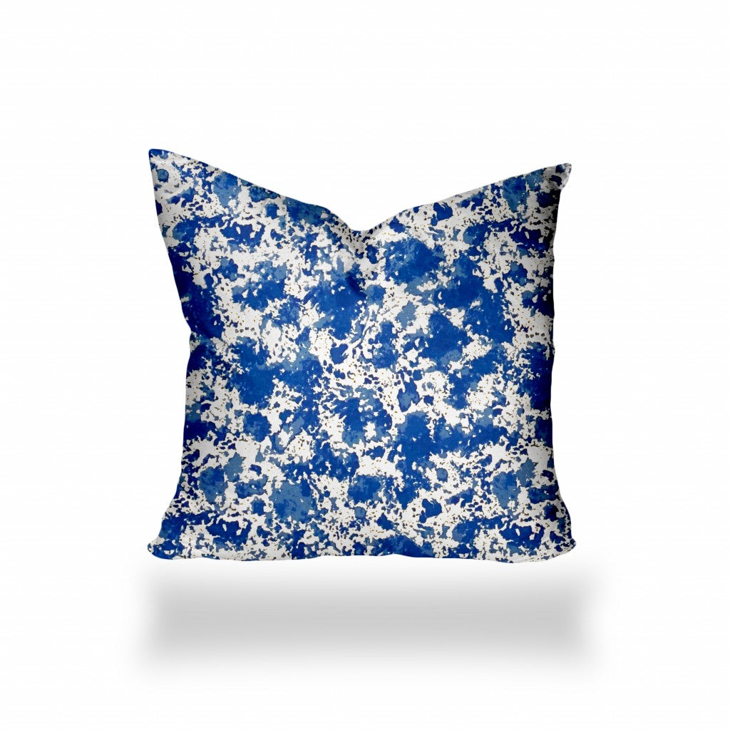 12" X 16" Blue And White Crab Enveloped Lumbar Indoor Outdoor Pillow Cover