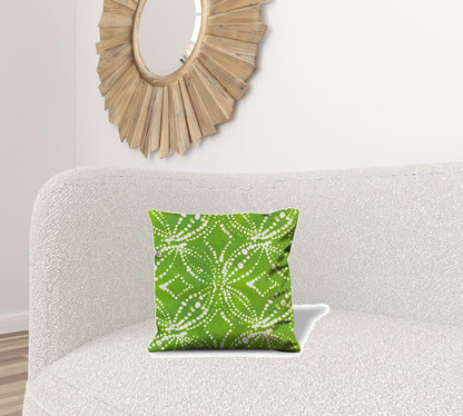 17" Green and White Medallion Cotton Throw Pillow Cover