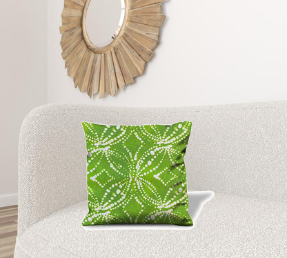 17" Green and White Medallion Cotton Throw Pillow Cover