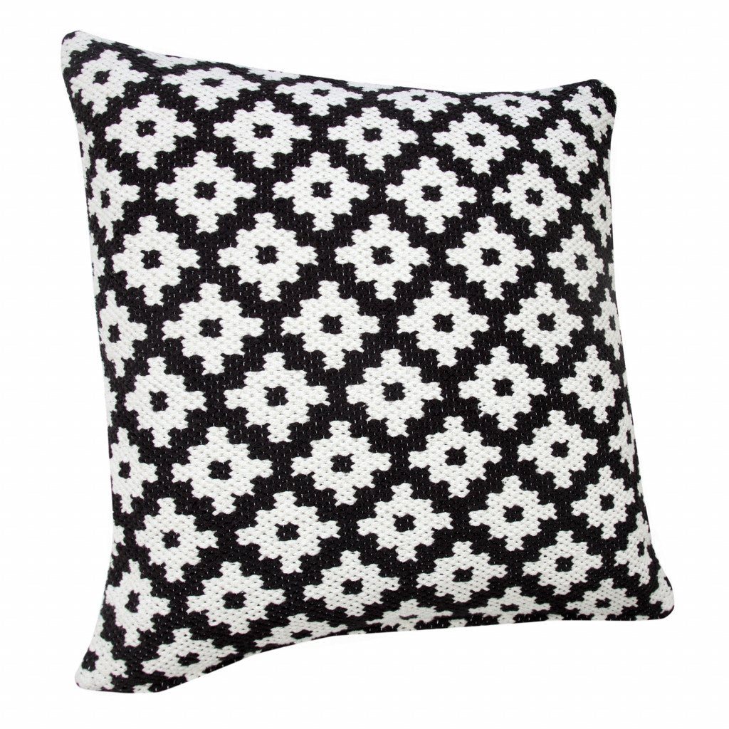 20" X 20" Blue And White 100% Cotton Geometric Zippered Pillow