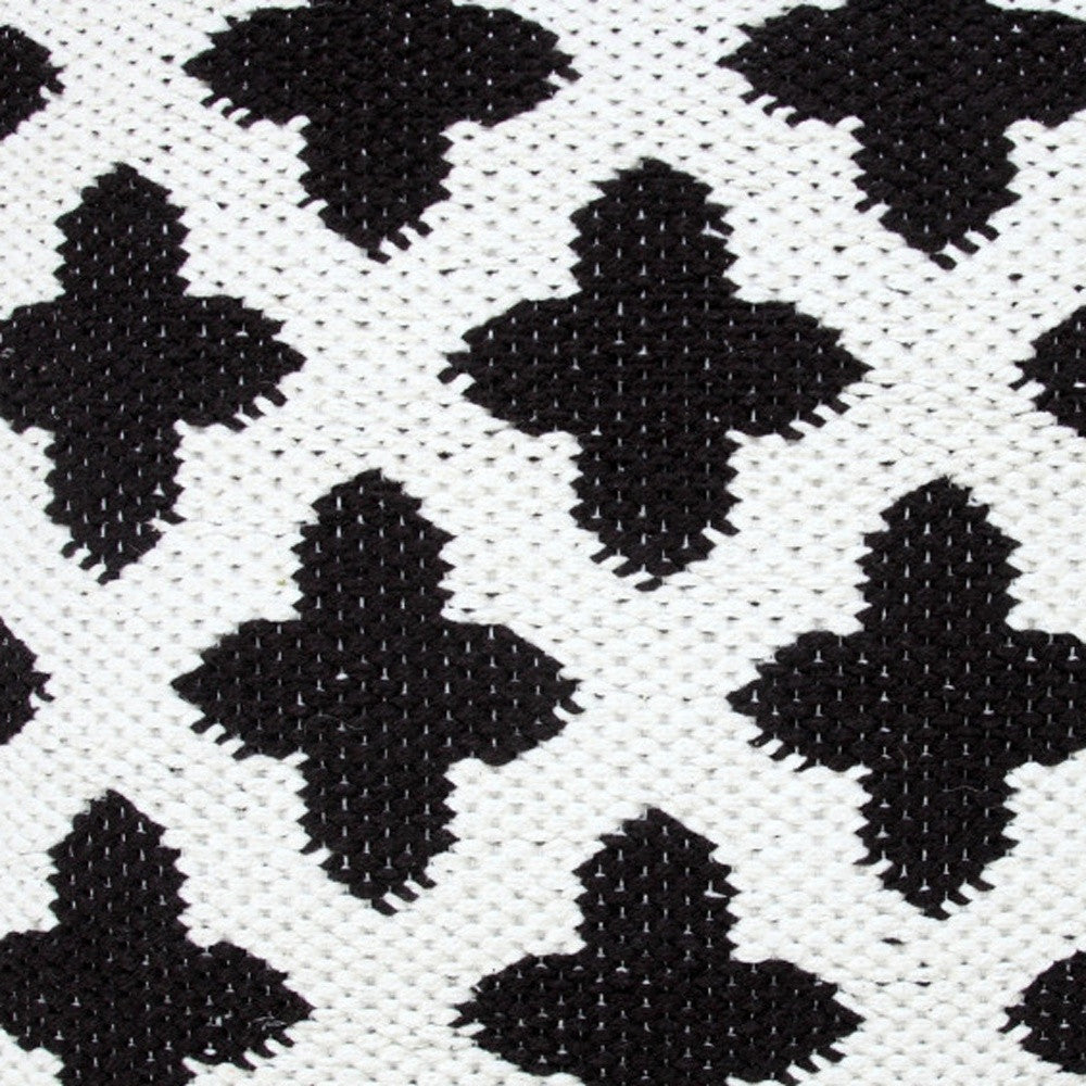 20" X 20" White And Black 100% Cotton Geometric Zippered Pillow